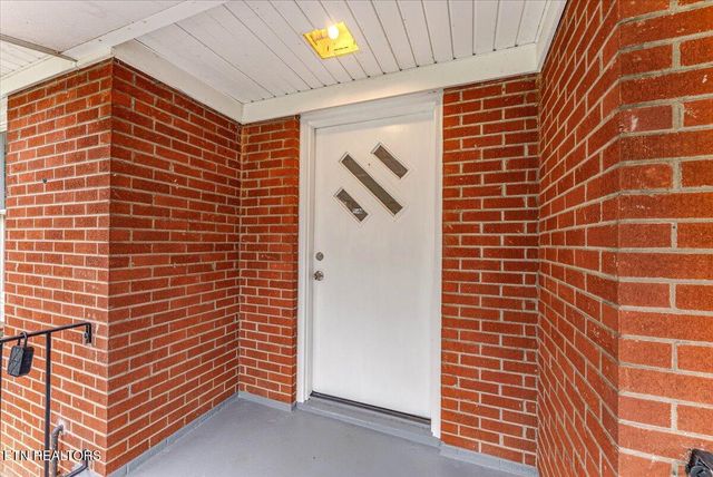 1624 Everett Ave, Maryville, TN 37804