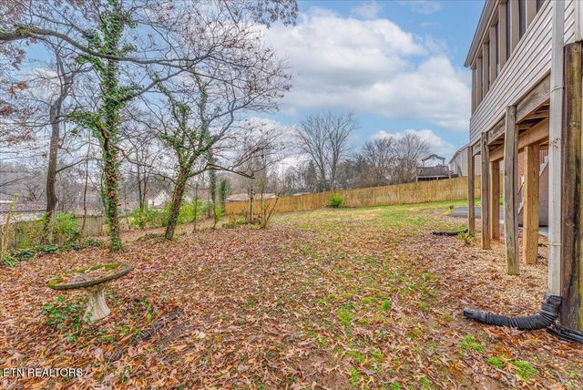 1624 Everett Ave, Maryville, TN 37804