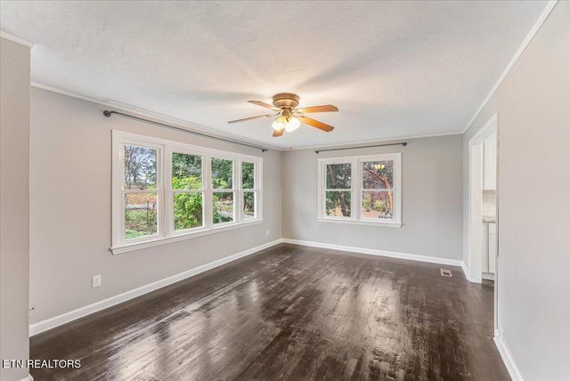 1624 Everett Ave, Maryville, TN 37804