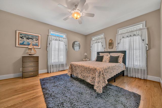 50 Sapphire LN, Moneta, VA 24121