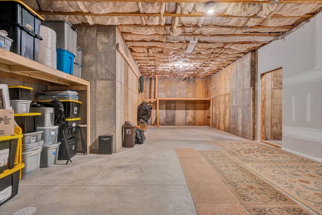 50 Sapphire LN, Moneta, VA 24121