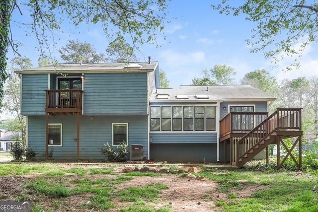 6824 Creekwood Drive, Douglasville, GA 30135