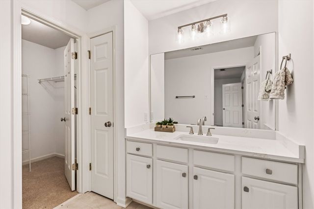 2168 NESHOBA NOOK CIR, Collierville, TN 38017