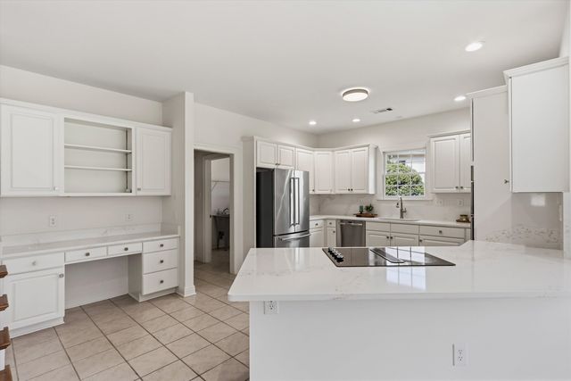 2168 NESHOBA NOOK CIR, Collierville, TN 38017