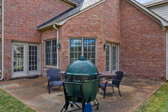 2168 NESHOBA NOOK CIR, Collierville, TN 38017