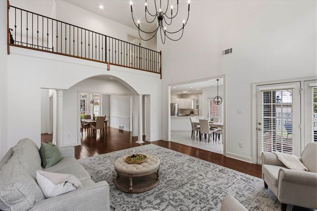 2168 NESHOBA NOOK CIR, Collierville, TN 38017