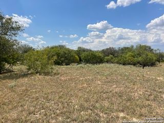 04 County Road 232, Floresville, TX 78114