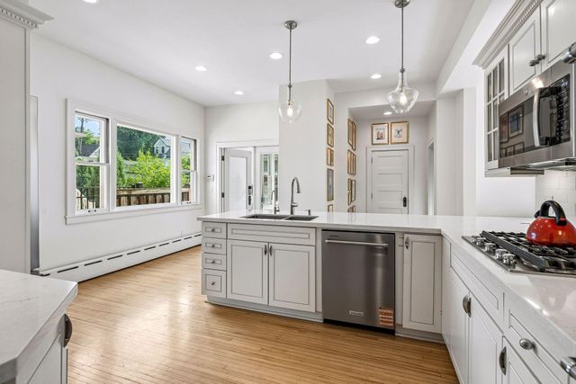 1815 Fremont Avenue S, Minneapolis, MN 55403