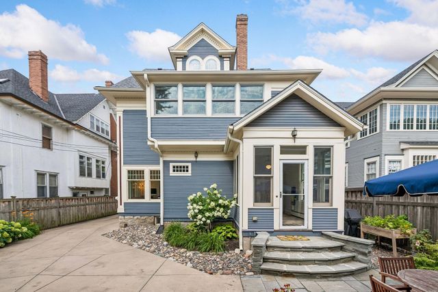 1815 Fremont Avenue S, Minneapolis, MN 55403