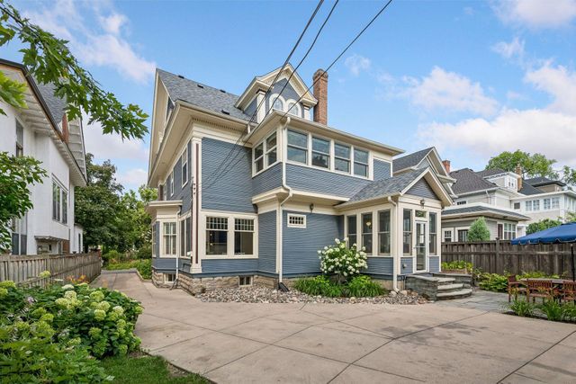 1815 Fremont Avenue S, Minneapolis, MN 55403