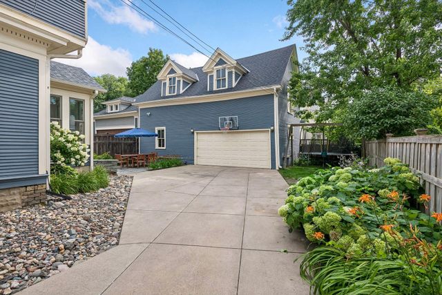 1815 Fremont Avenue S, Minneapolis, MN 55403