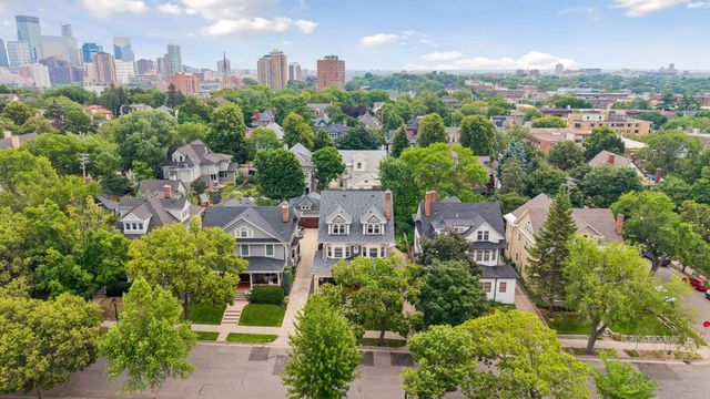 1815 Fremont Avenue S, Minneapolis, MN 55403