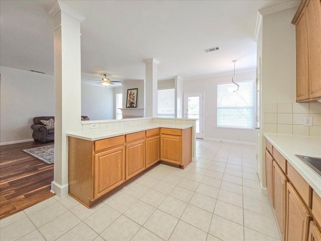 3824 Lacebark Lane, Bedford, TX 76021