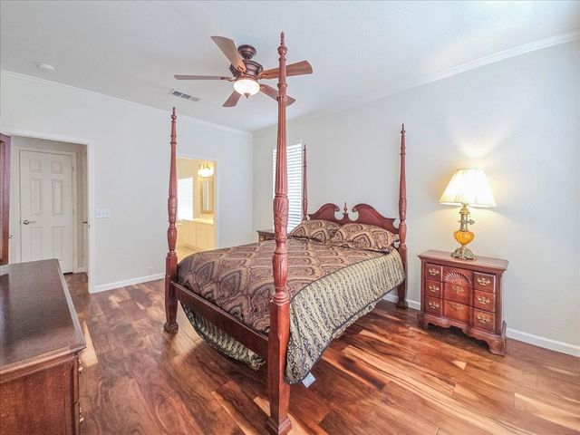 3824 Lacebark Lane, Bedford, TX 76021