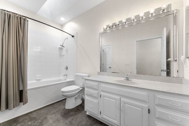 4629 Willowwood Court, Davenport, IA 52807