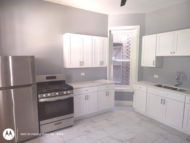 1661 S Homan Avenue 2, Chicago, IL 60638