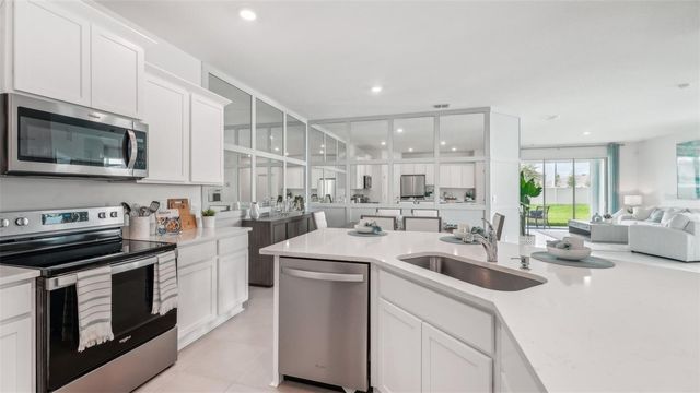 33042 RUSTIC RISE ROAD, San Antonio, FL 33576