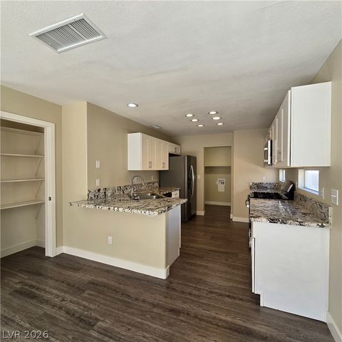 8711 Harwich Avenue, Las Vegas, NV 89129