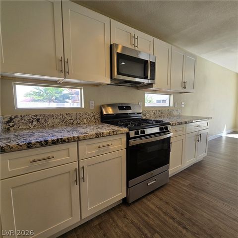 8711 Harwich Avenue, Las Vegas, NV 89129