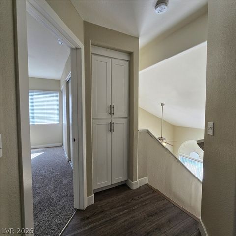 8711 Harwich Avenue, Las Vegas, NV 89129