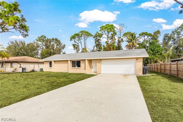 9221 San Carlos BLVD, Fort Myers, FL 33967