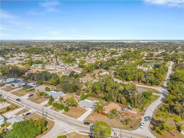 9221 San Carlos BLVD, Fort Myers, FL 33967