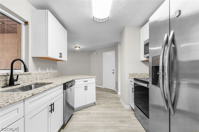 9221 San Carlos BLVD, Fort Myers, FL 33967