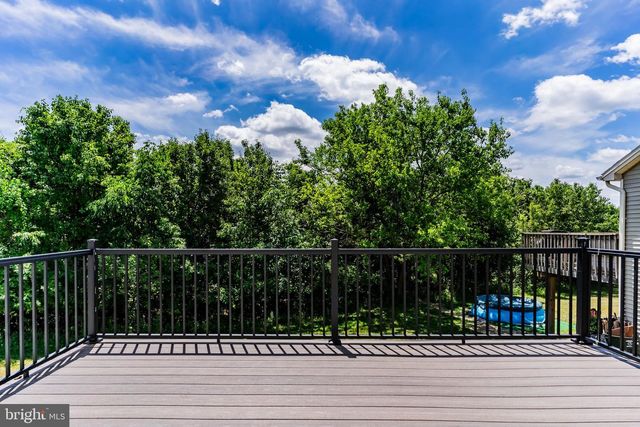 2015 ALEXIS DR, Harrisburg, PA 17110