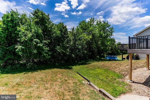 2015 ALEXIS DR, Harrisburg, PA 17110