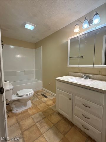 2375 Elizabeth Pike, Mineral Wells, WV 26150