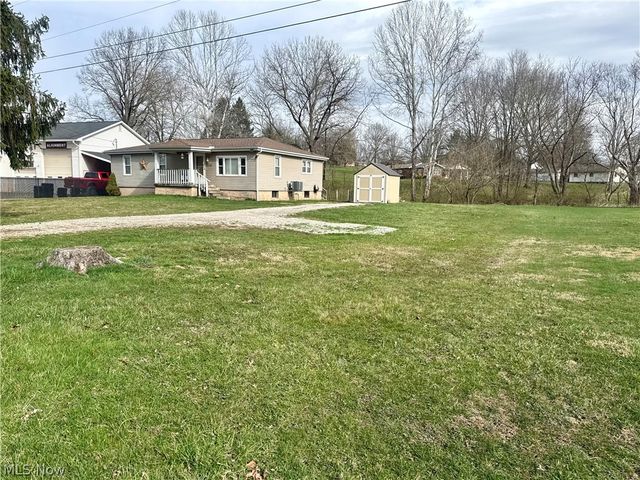 2375 Elizabeth Pike, Mineral Wells, WV 26150