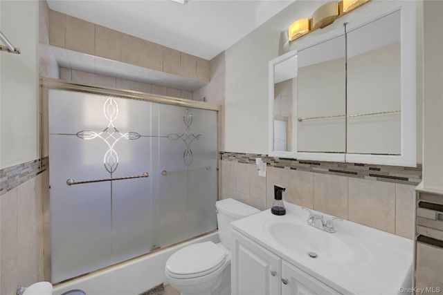 1210 Emma Place, Franklin Square, NY 11010