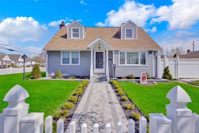 1210 Emma Place, Franklin Square, NY 11010