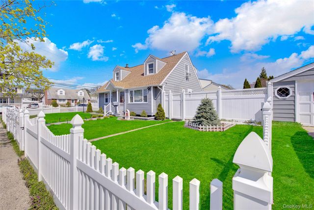 1210 Emma Place, Franklin Square, NY 11010