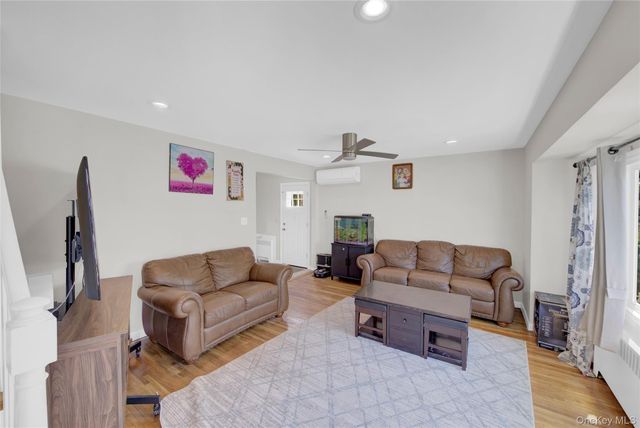 1210 Emma Place, Franklin Square, NY 11010