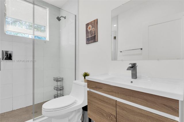 924 Marseille Dr 3, Miami Beach, FL 33141