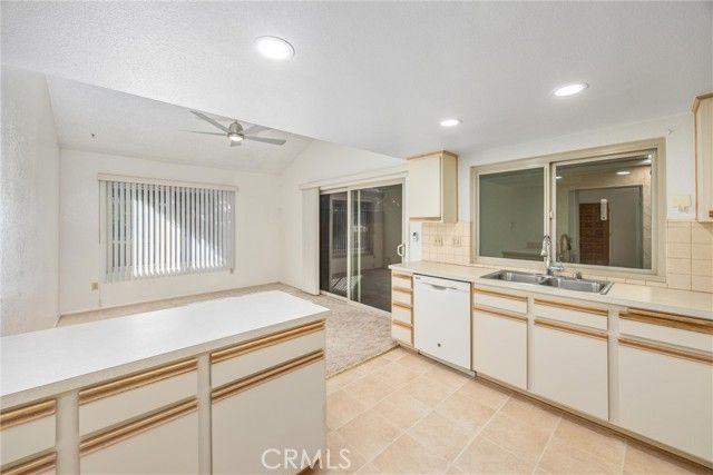 1089 Ardmore Circle, Redlands, CA 92374