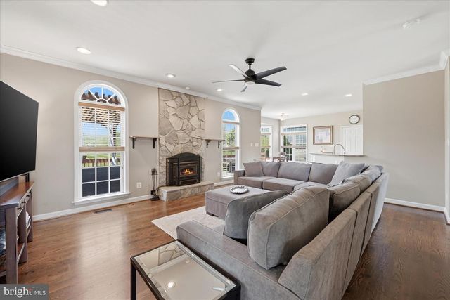 16205 JONELLA FARM DR, Hillsboro, VA 20132