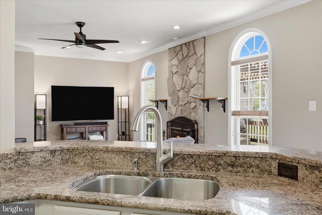 16205 JONELLA FARM DR, Hillsboro, VA 20132