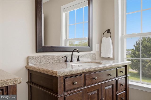 16205 JONELLA FARM DR, Hillsboro, VA 20132