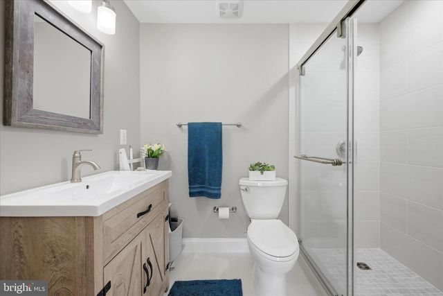 16205 JONELLA FARM DR, Hillsboro, VA 20132