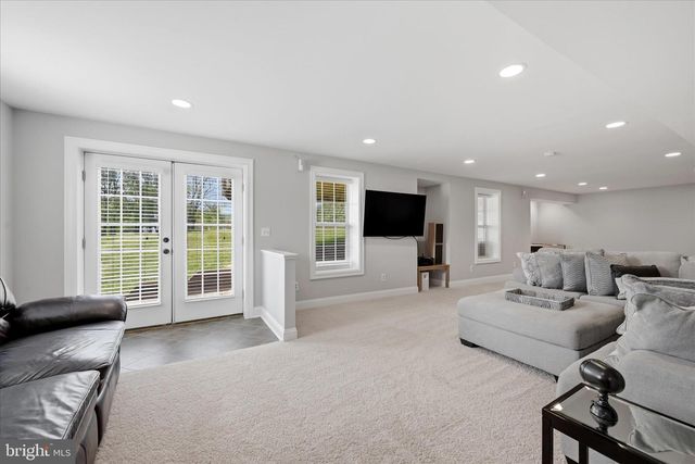 16205 JONELLA FARM DR, Hillsboro, VA 20132