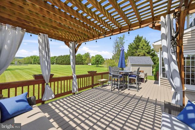 16205 JONELLA FARM DR, Hillsboro, VA 20132