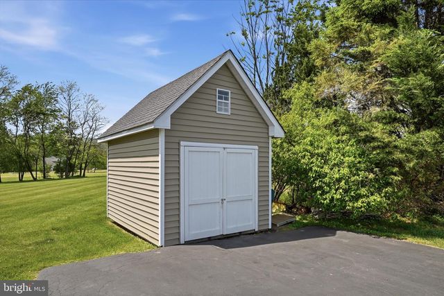 16205 JONELLA FARM DR, Hillsboro, VA 20132