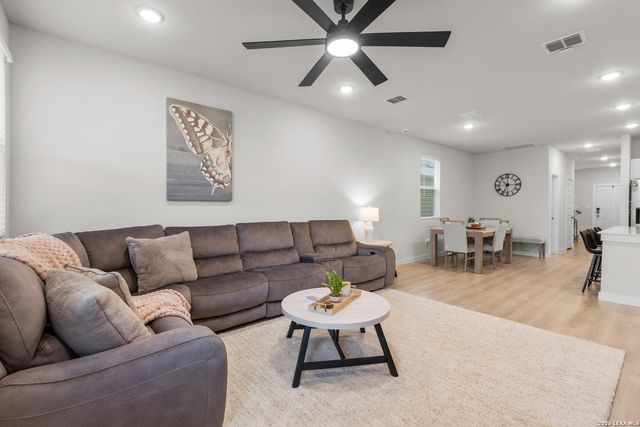 9018 Sand Dune Vis, San Antonio, TX 78222