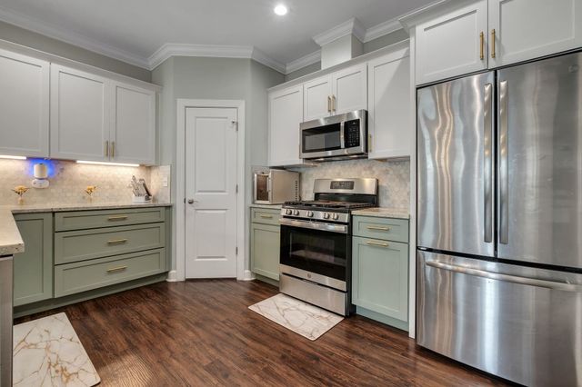 2609 RAYMOND DIEHL Road, Tallahassee, FL 32309