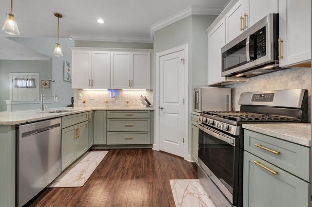 2609 RAYMOND DIEHL Road, Tallahassee, FL 32309