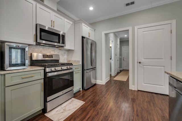 2609 RAYMOND DIEHL Road, Tallahassee, FL 32309