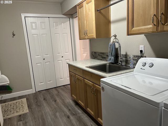 1305 Ne NEWALL Rd, Newberg, OR 97132