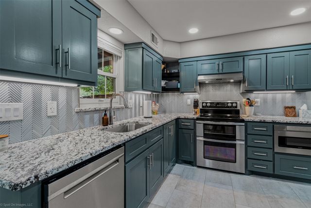 700 Silverstone Lane, Irving, TX 75063